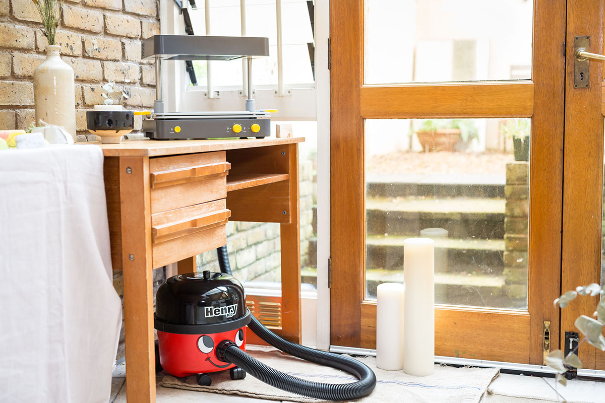 FormBox with Henry the Hoover